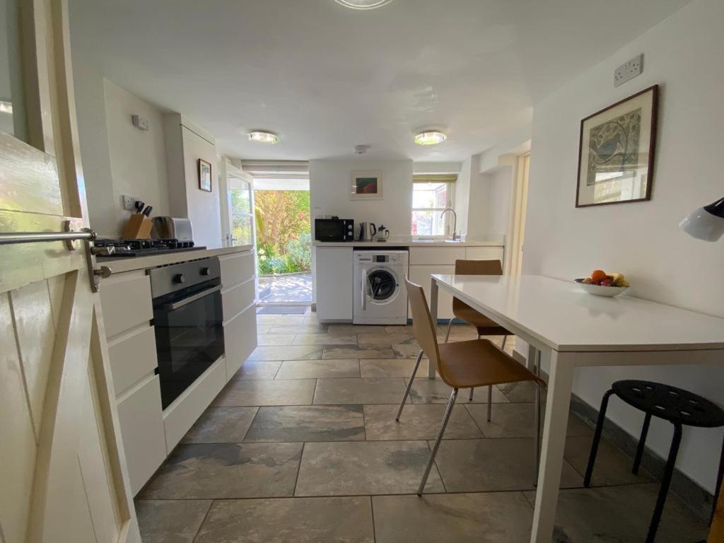 Clifton Garden Flat With Parking Apartment Bristol Exterior photo